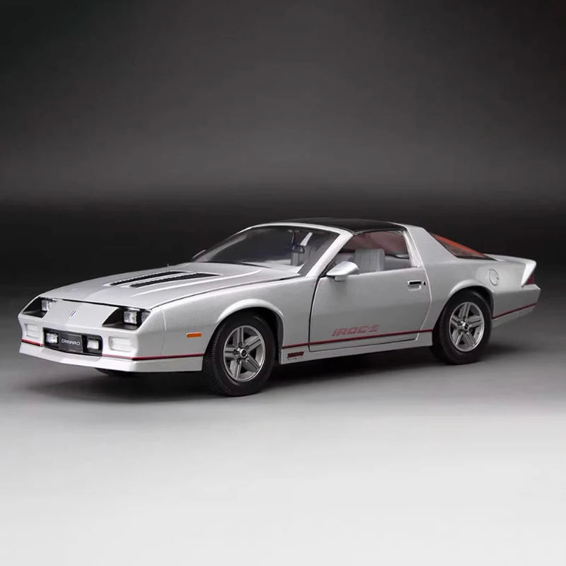 

SunStar 1:18 Scale 1985 Camaro IROC Simulation Alloy Car Model Static Display Collectible Toy Gift Souvenir Decoration