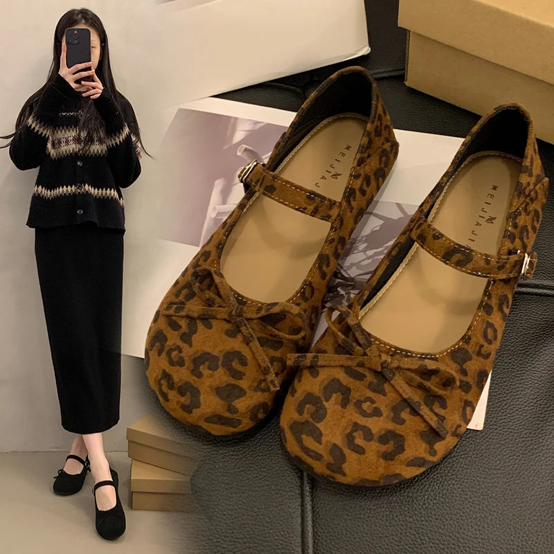 

2025 New Shallow Mouth Mixed Colors Bow-Knot Shoes Woman Female Footwear Soft Butterfly New Summer Dress Mary Janes Flat Shoes