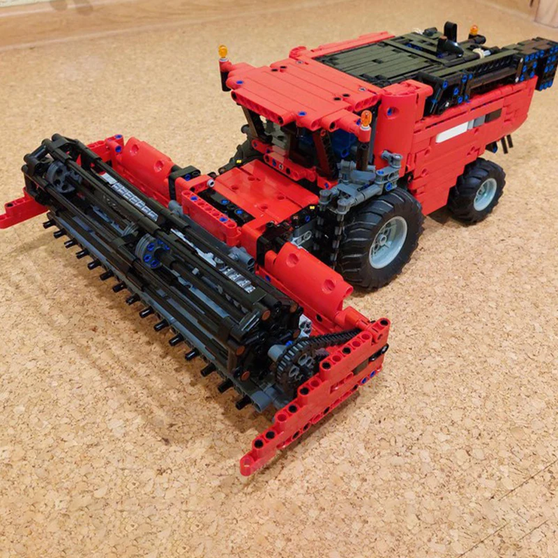 MOC Engineering Vehicle Series Combine Harvester Building Blocks Originality Model Technology Bricks Toys Sets Kid's Souvenirs