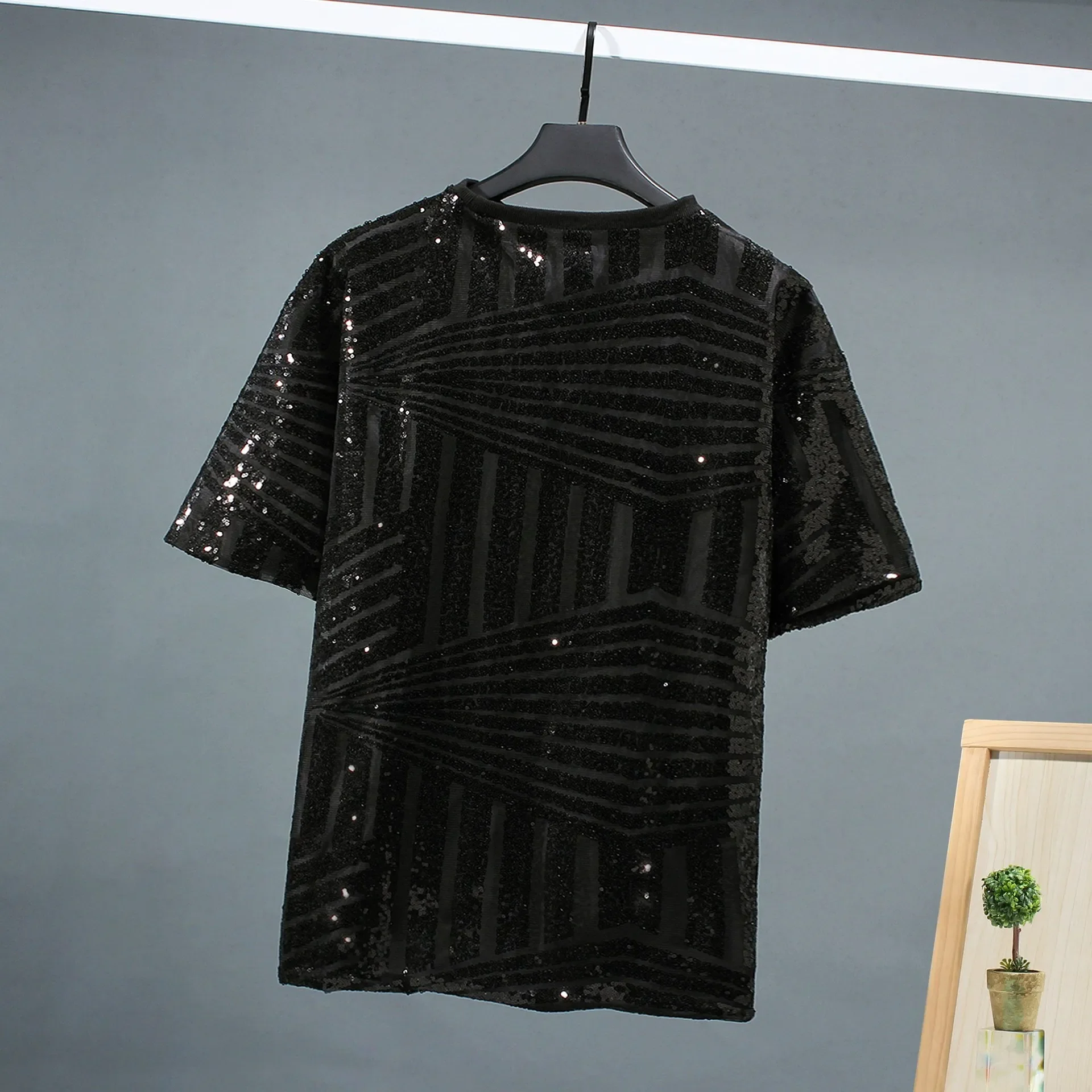 2025 Summer Vertical Stripe Shiny Sequin Hip Hop Punk Rock Short Sleeve T Shirt Men High Street Casual Vintage Tops