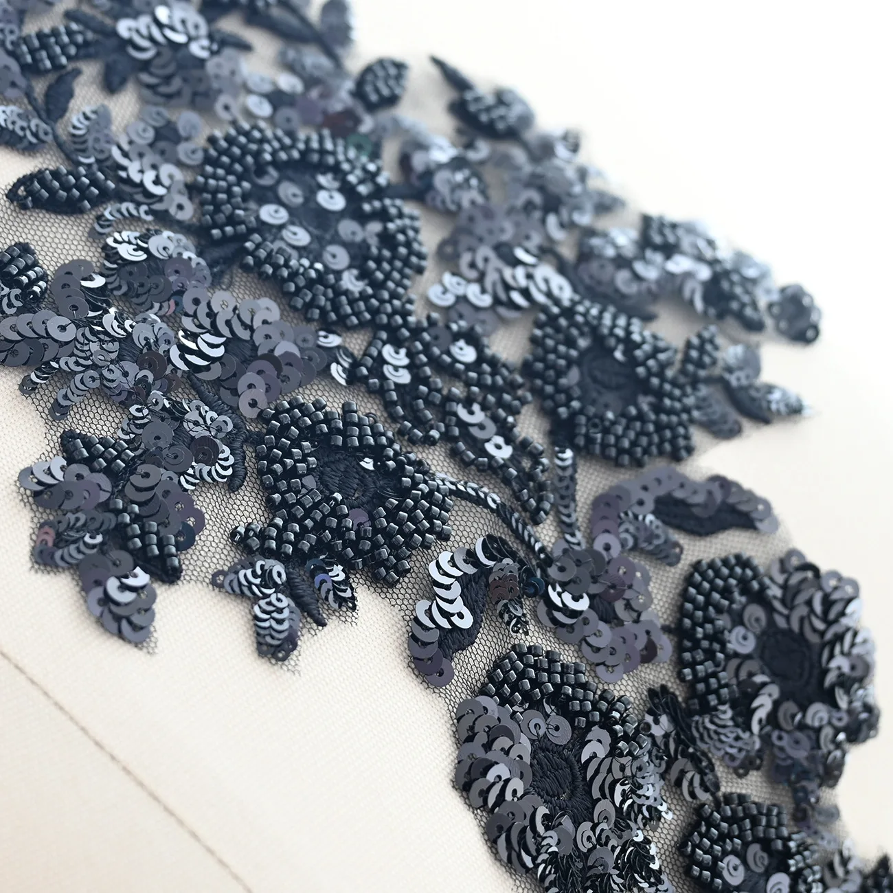 2PCS/1Pack Black Beaded Sequins Lace Mirror Flowers Wedding Dress Applique DIY Sewing Accessories Patch