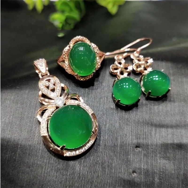 

Полный бриллиантовый комплект с высоким ледяным халцедоном, серьги-кольца из белого агата, комплект из трех предметов