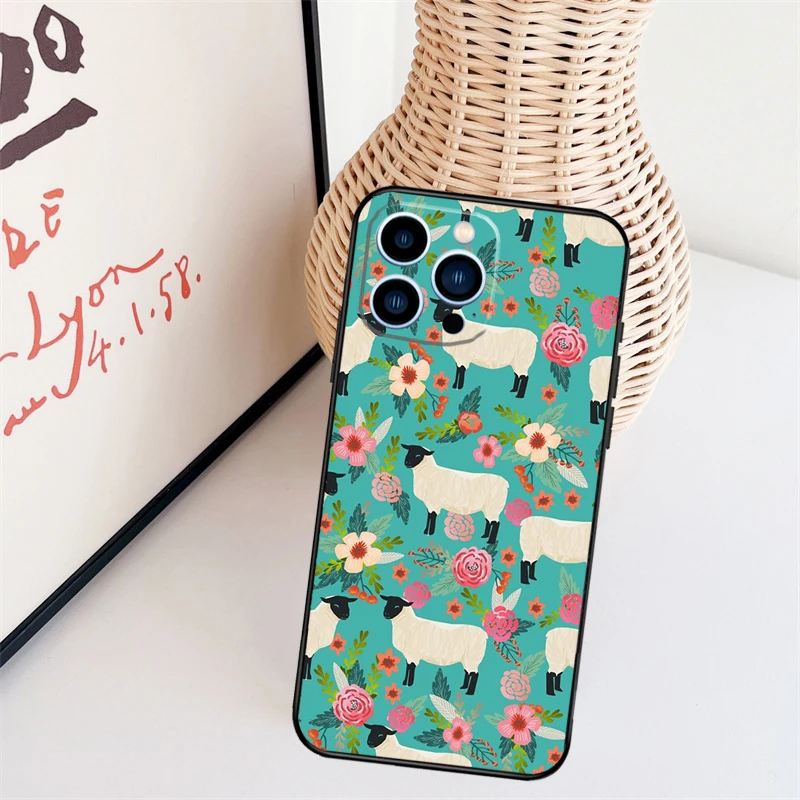 Cartoon Sheep Funda For iPhone 16 15 Pro 14 Pro Max Plus 11 13 12 Mini X XS XR Phone Case