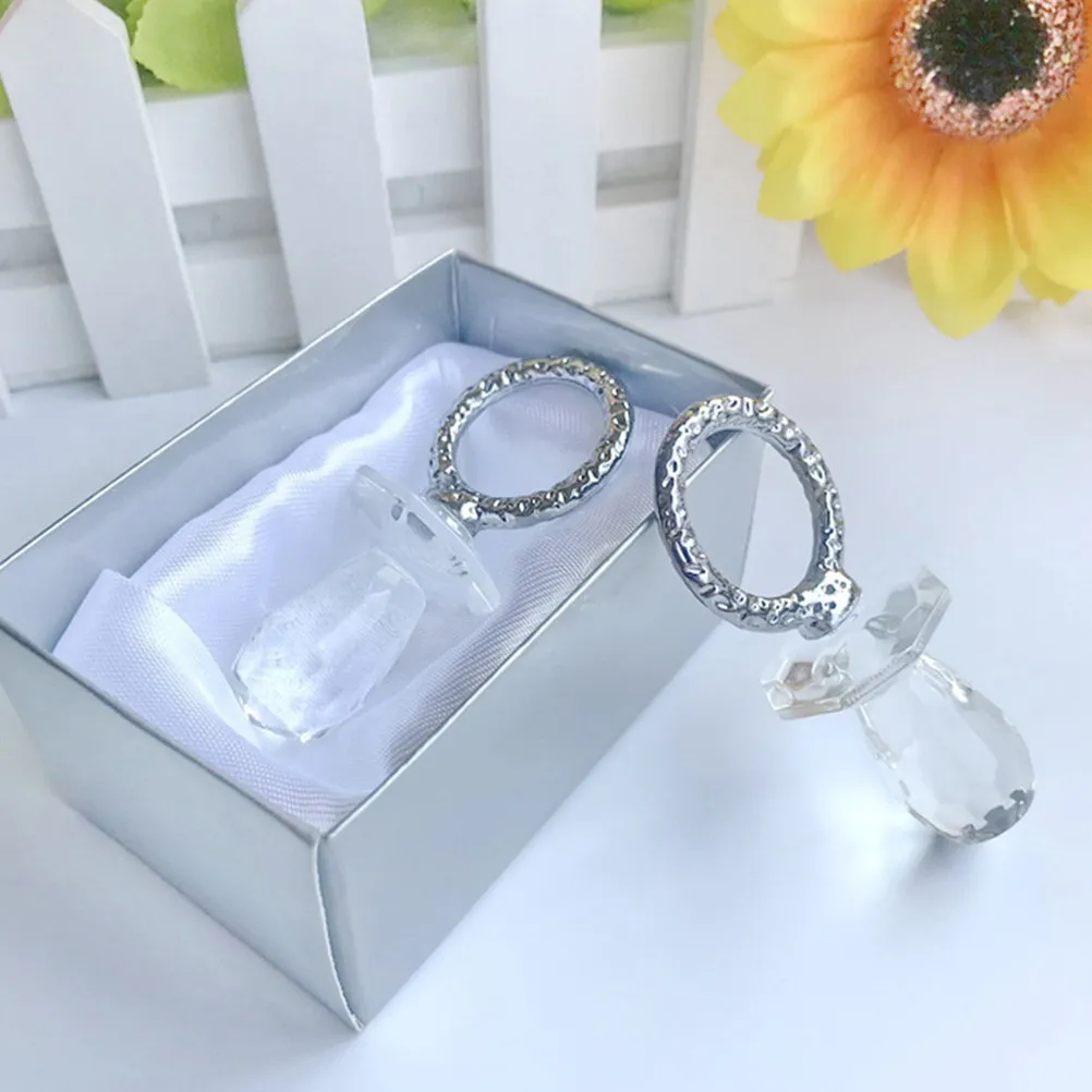 

Кристальная детская соска-пустышка: изысканное исполнение, легкий вес, безопасный материал – идеально для подарка на выписку, украшения вечеринки, использования в качестве реквизита для фото.