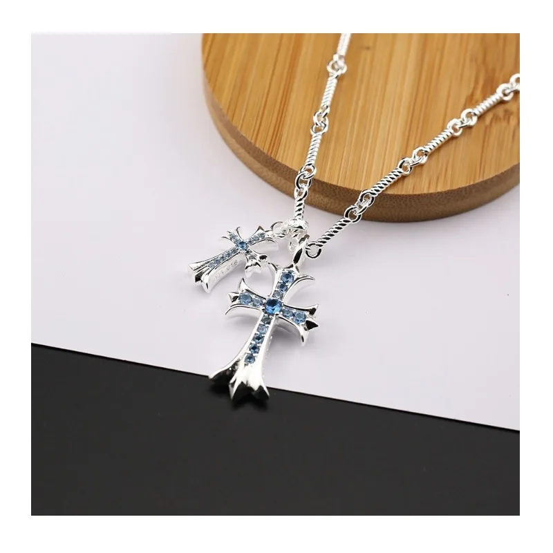 

Crowe's New Blue Diamond-sized Double Cross Necklace, Personalized Light Luxury, Simple and Versatile Temperament Necklace for M