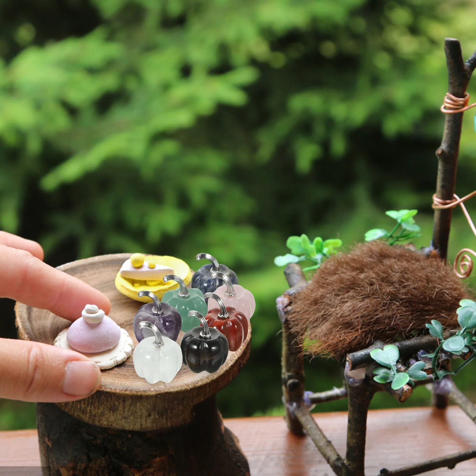 

7Pcs Simulation Crystal Pumpkin Elegant Artistic Design Perfect for Home Car Decoration Party Favors Crystal Pumpkin Decor