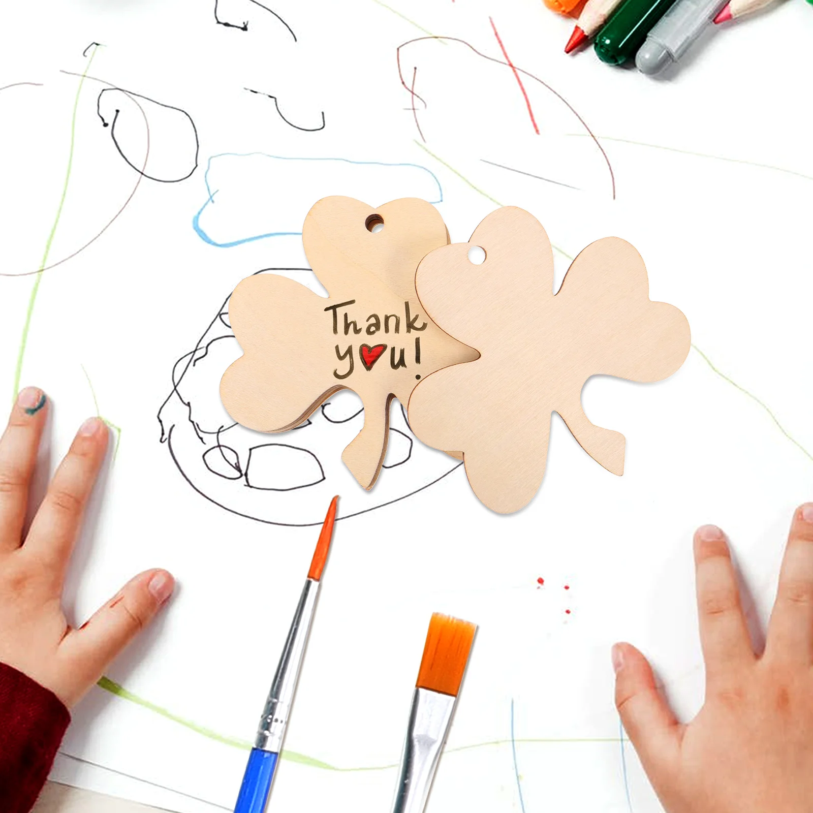 

30pcs Wooden Pendant DIY Craft Unfinished Smooth Edge Kids Hand Painted Wood Cutouts Shape Sewing Accessories