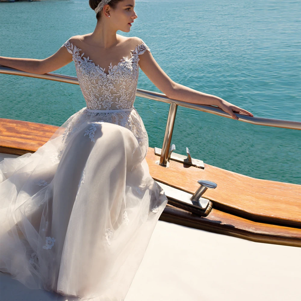 Abiti da sposa personalizzati con scollo a barca maniche corte da sposa Growns Applique in pizzo aperto sul retro floreale lunghezza del pavimento Vestido de novia