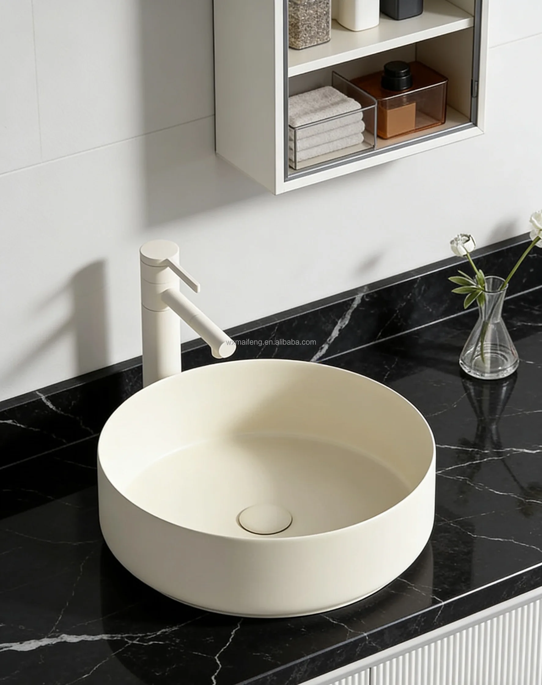 Hot Sale Bathroom Countertop Sink Wash Hand Basin Bathroom Sink Ceramic Basin For Apartment