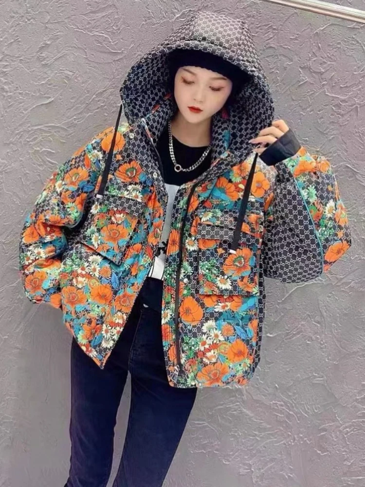 Europäische und amerikanische bedruckte Daunenjacke für Damen, 2023, Winter, neue Mode, verdickt, warm, locker, Retro, Oversize, weiße Ente, Puffermantel