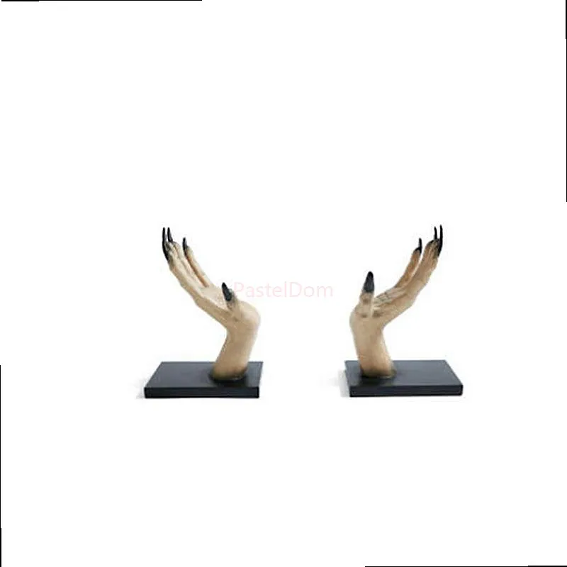 Spooky Halloween Resin Witch Hand Bookend Sculpture Desktop Decor Gothic Witchy Ornament Christmas Gift