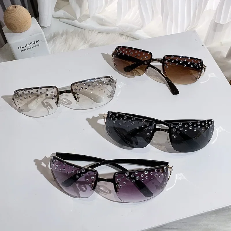 

2025 Rhinestone Sunglasses Ladies Fashion Gradient Metal Pilot Rimless Eyeware Outdoor Sunscreen Trendy Sun Glasses Shades