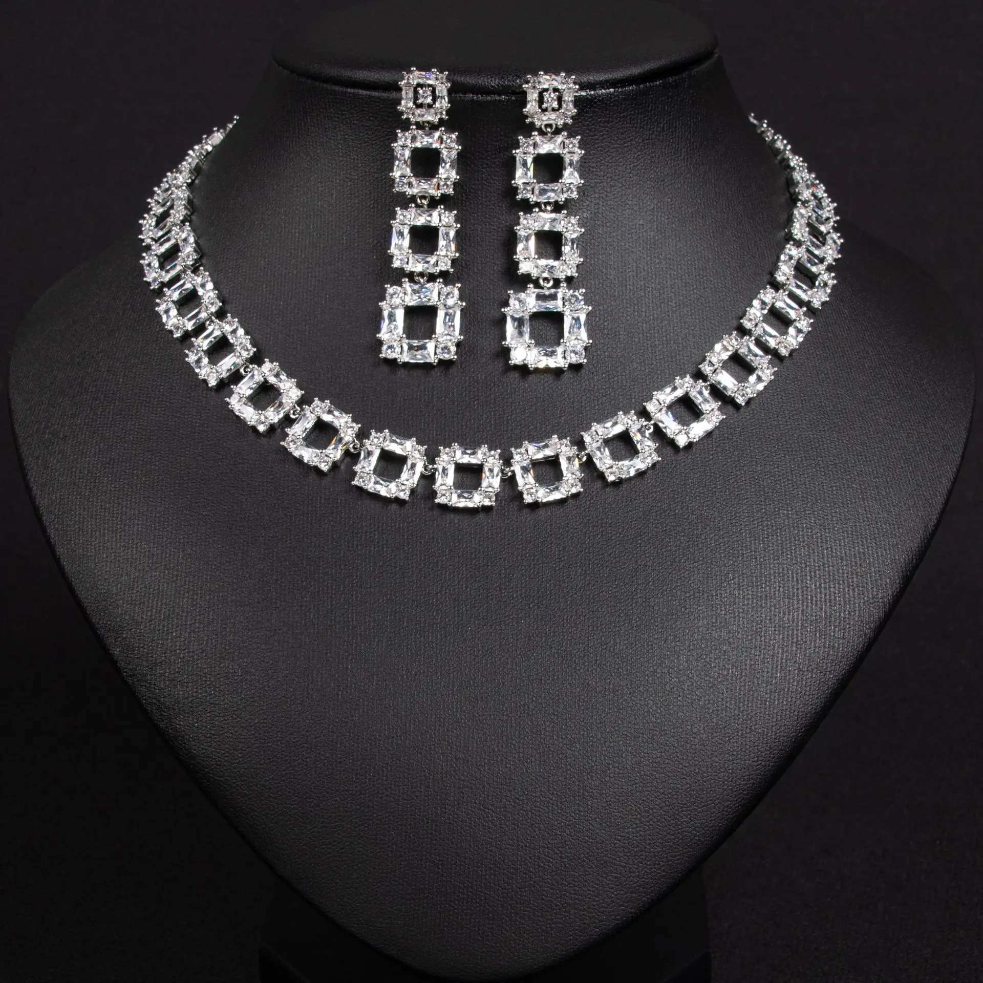 

Fashion Atmosphere Square Jewellery Premium Feeling Necklace Earrings 2 Pcs Set Wedding Banquet Party Gift Women's Dress M-601