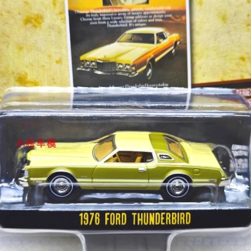 

Зеленый свет 1:64, винтажная рекламная машина серии 11–1856 года, модель Thunderbird, ограниченная серия, Коллекционная настенная подвеска, подарочная модель автомобиля из сплава
