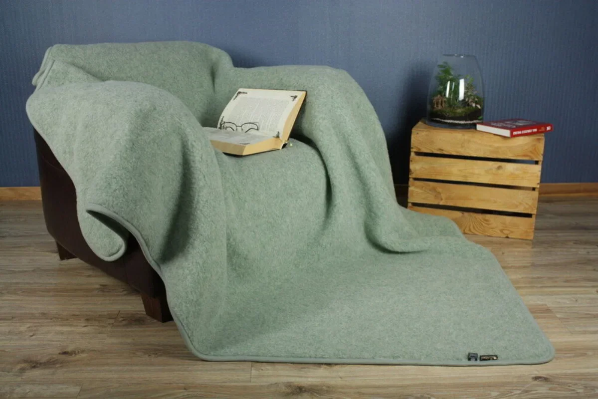 Simple and Comfortable Wool Blanket Merino Wool Blanket All Sizes Natural Hem Autumn and Winter Warm Blanket