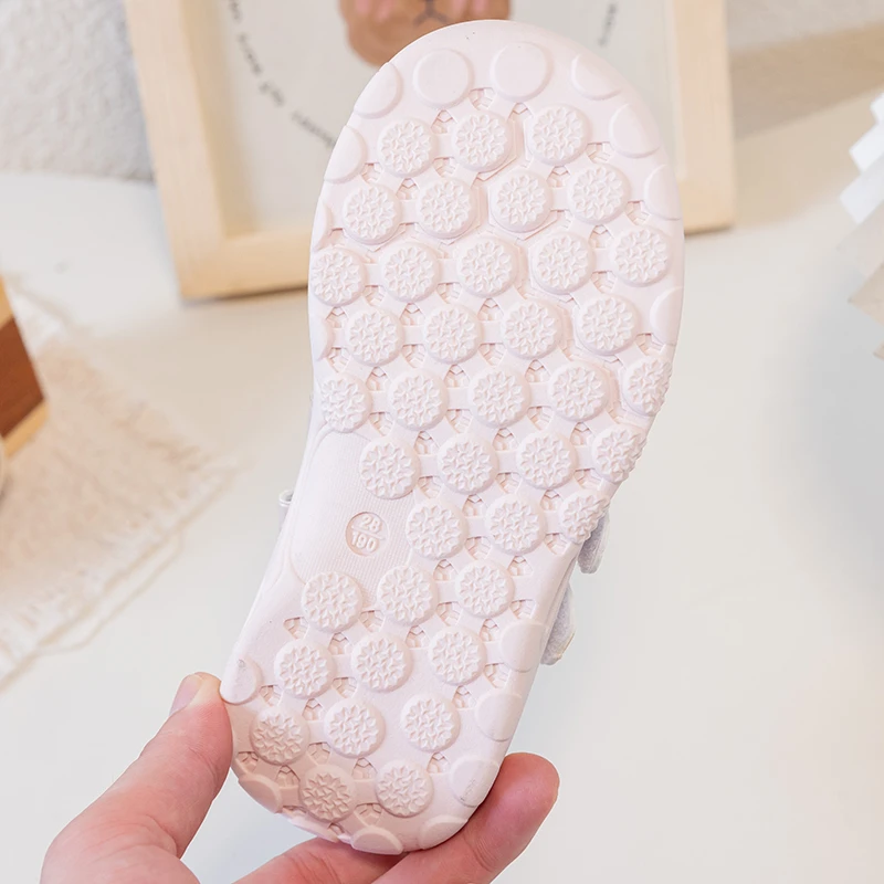 Mary-Jane-Sneaker für Mädchen, atmungsaktive Mesh-Schuhe mit Schleifenverzierung, lässige Wanderschuhe mit zwei Klettverschlüssen für Frühling und Sommer – Detail 4