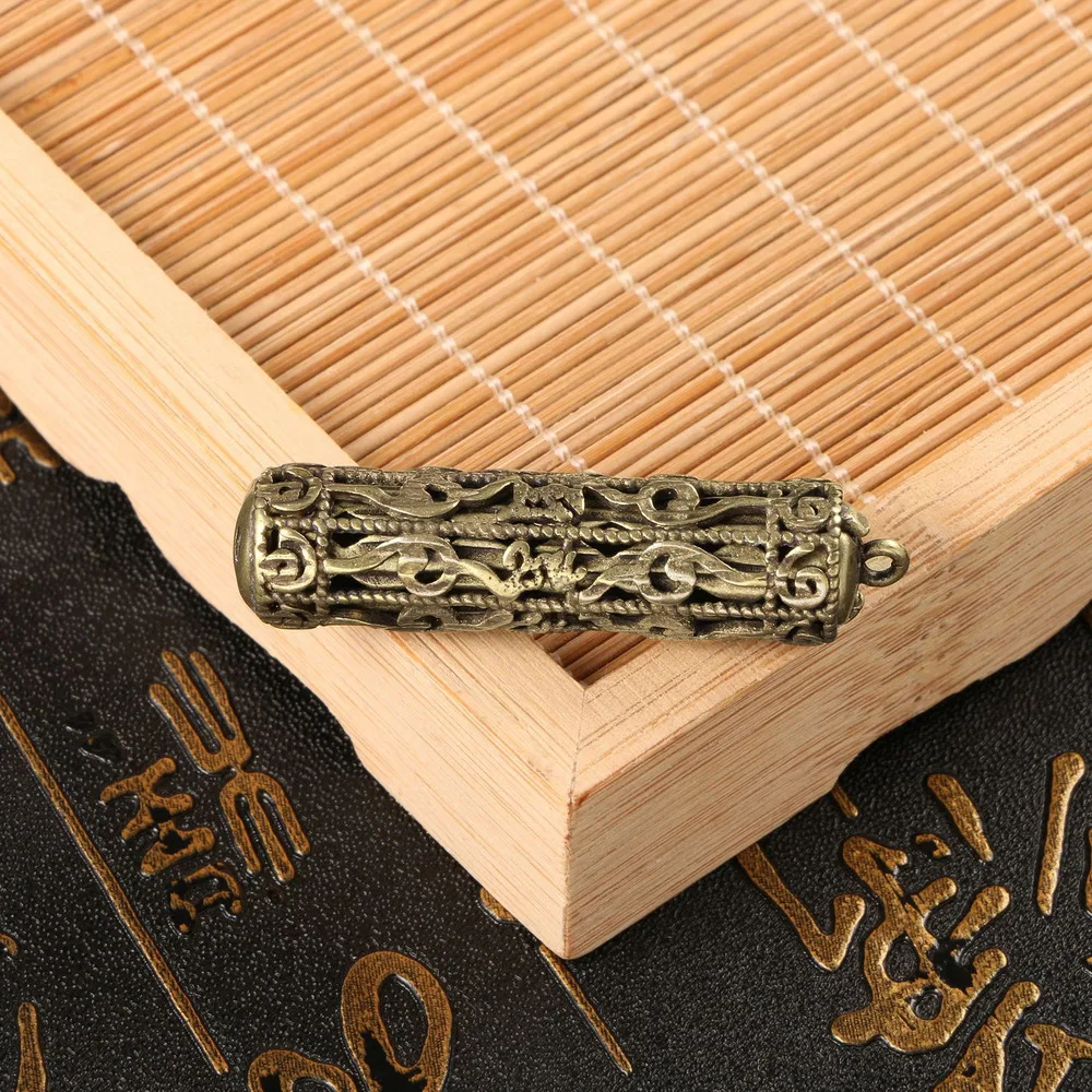 Antique Antique Bronze Old Objects Relief Xiangyun Six-character Text Column Play Pendant to Make A Vintage Old Hanging Piece