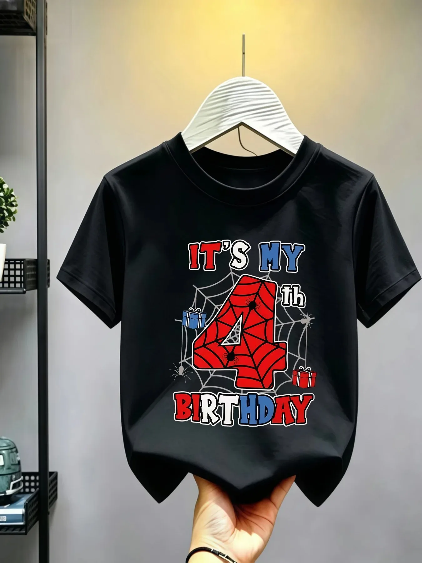 4. Geburtstag, Spinnennetz-Motiv, Geschenk, Helden-Print, passende Baumwoll-T-Shirts für die ganze Familie, kurzärmelige Oberteile für Mama, Papa, Jungen und Mädchen, für den täglichen Gebrauch. – Detail 6
