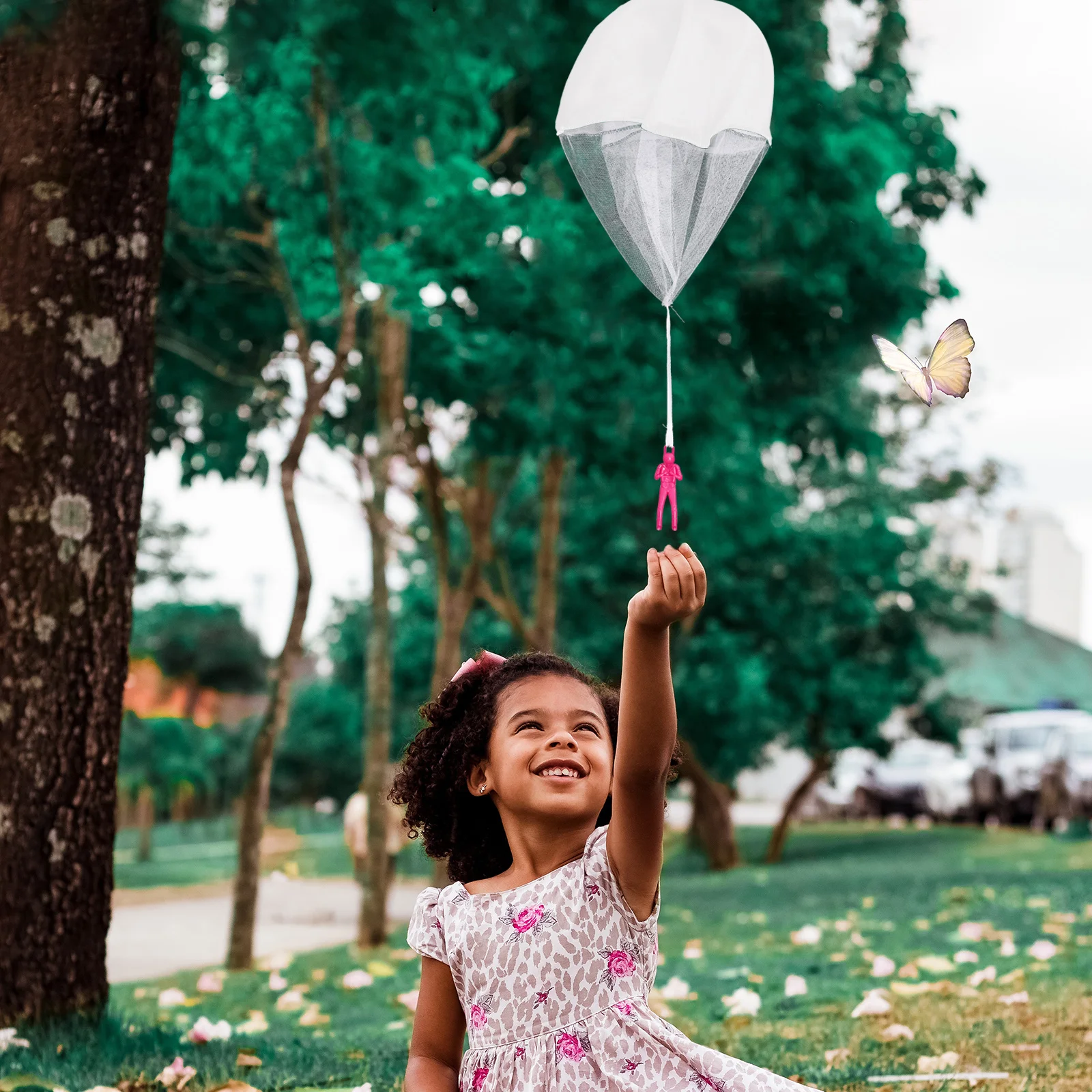 8Pcs White Blank Kids DIY Parachutes Mini Soldier Flying Plaything Outdoor Parachute for Creativity and Fun Activities