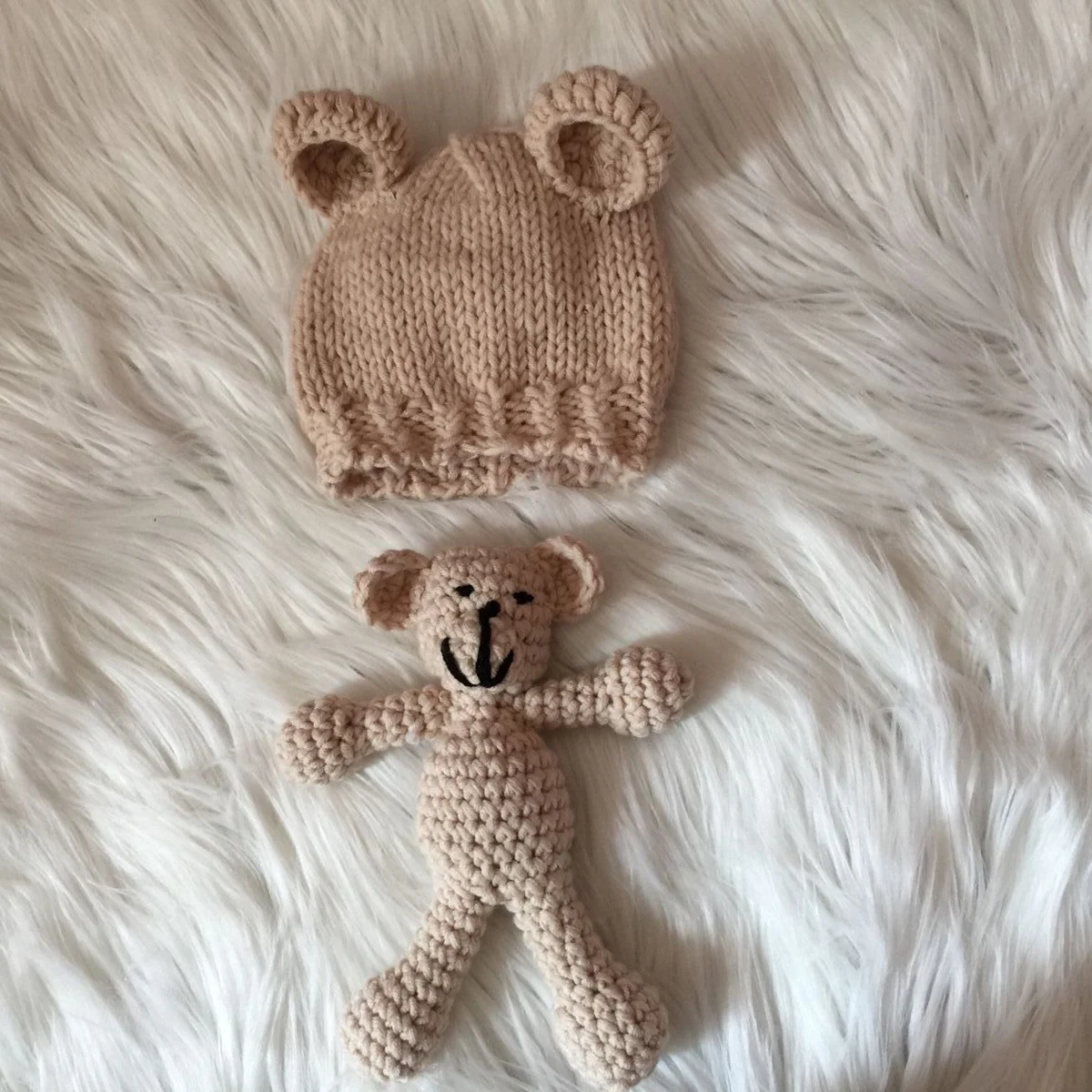 Neugeborenes Baby Foto Requisiten Strickmütze Jungen Mädchen Bärenohren Design Gedenkaktivitäten Fotografie Mütze Beige