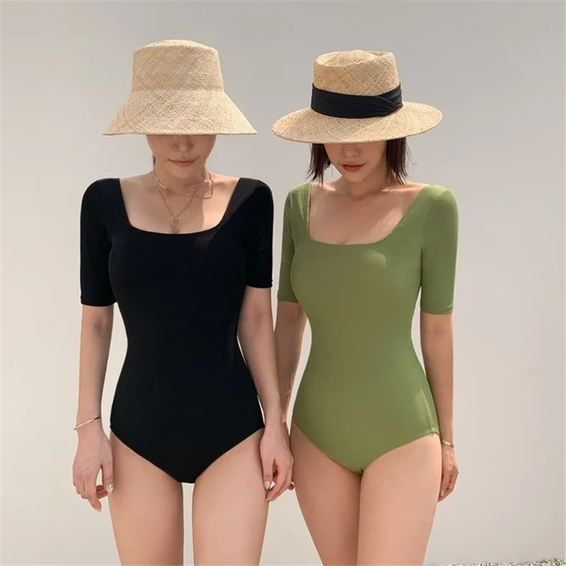 Minsu 2025 Nuevo traje de baño conservador de una pieza sin espalda para mujer, bikini de aguas termales retro adelgazante y que cubre la barriga