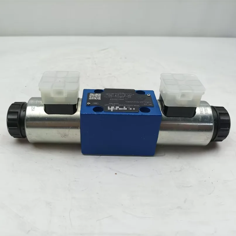 4-way (4/3) Directional Control Hydraulic Direct-acting Double Solenoid Valve R900561288 4WE6J6X/EG24N9K4 in Stock