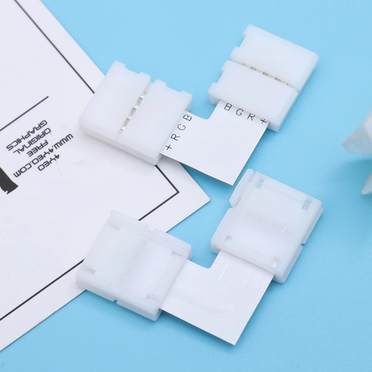 

20 шт., разъем для светодиодной ленты, пряжка, зажим, беспаечный 4-контактный угловой съемный светильник для подключения светодиодов, легкий портативный портативный светильник для хранения