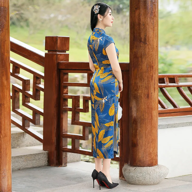 Mandarin Collar Classic Cheongsam Silky Big Size Formal Party Gown Print Leaves Short Sleeve Qipao Women Sexy Ancient Vestidos