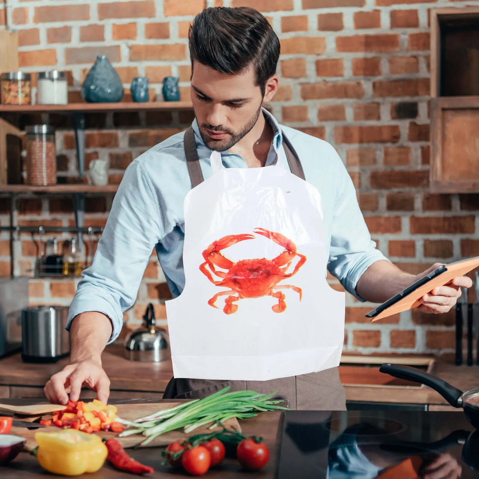 

100pcs Crab Bibs Disposable Aprons for Adults Seafood Party Cooking Oil Resistant Protective Clothing disposable bibs for adults
