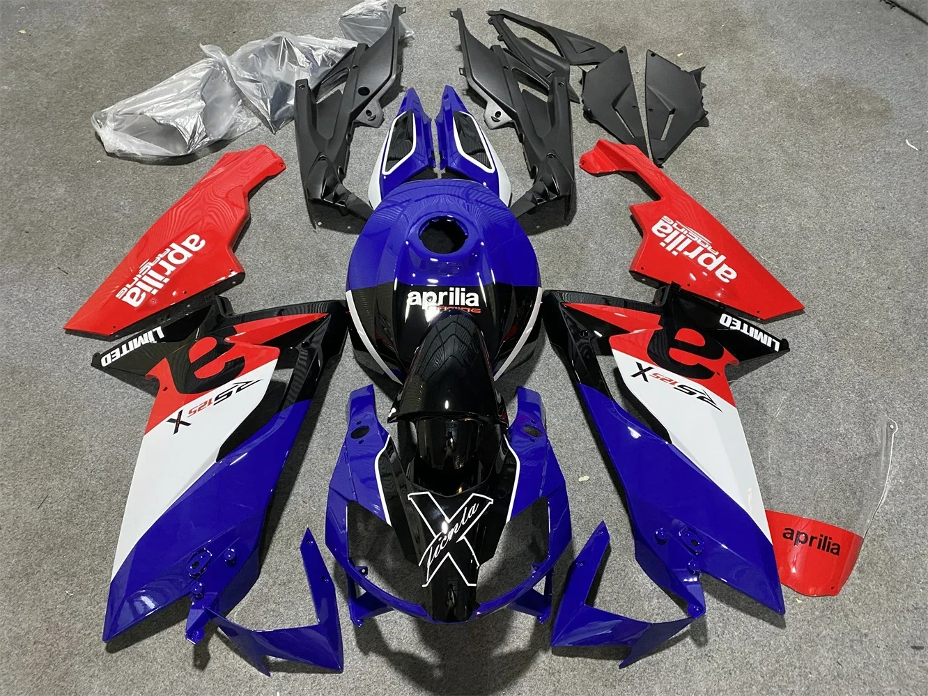 

RS4 RS125 RS 4 125 2006 2007 2008 2009 2010 2011 New ABS Whole Motorcycle Fairings Kits Injection Bodywork