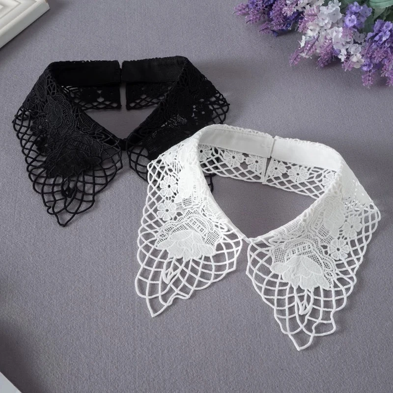 

Elegant Floral Hollow Out Lace Fake Collar Detachable Blouse Collar Shirt Sweater Decoration Neckwear Accessory