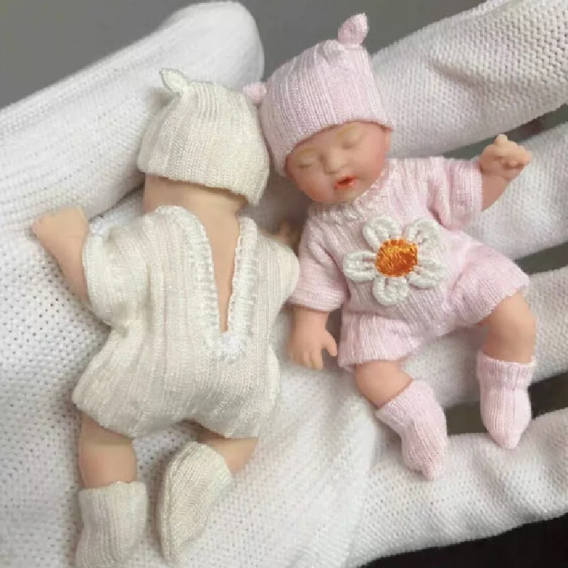 Zuru Mysterious Box Baby Ball Akcesoria Ubranka dla lalek Miniverse Brands Blind Box Mini Baby Ball Tylko Ubranka dla lalek Ręcznie robiony prezent