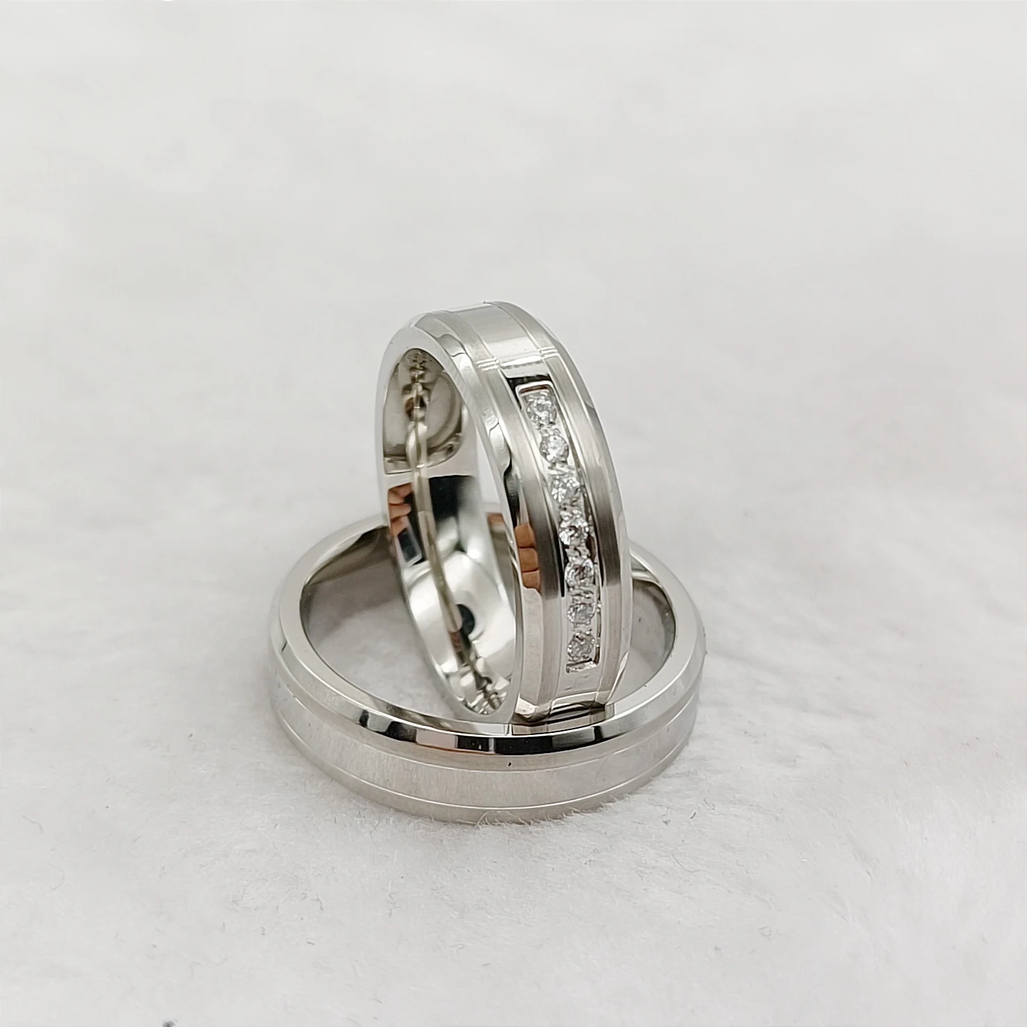 Anéis de casamento Conjuntos para Casais Designer Prata Ouro Branco Aço Cirúrgico Jóias Promise Finger Ring Nunca Fade eheringe