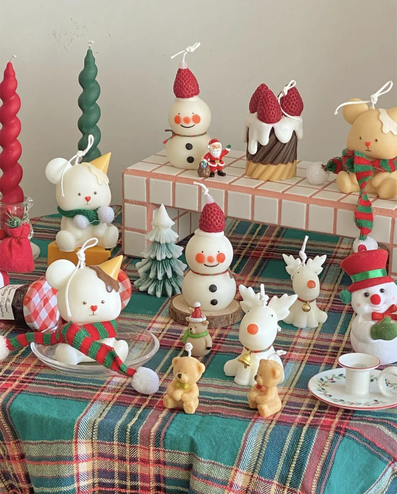 クリスマスツリーシリコーン型サンタクロースヘラジカ形状キャンドルシリコンモールドdiyキャンドル用のキャンドルクリスマスを作る家の装飾