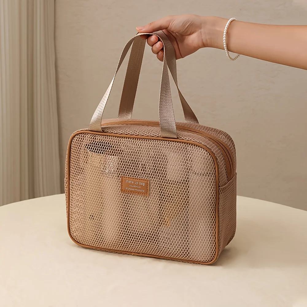 حقيبة أدوات الزينة الشبكية الوردية، سعة كبيرة مع مقصورات متعددة. خفيفة الوزن ومتينة للسفر وصالة الألعاب الرياضية والمدرسة والاستخدام اليومي.