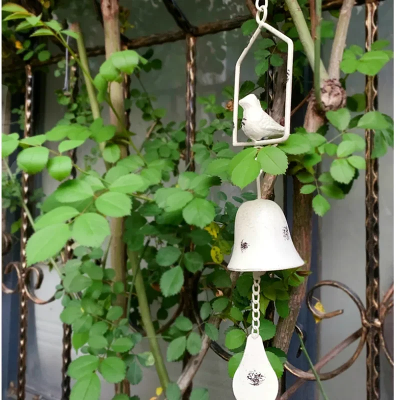 American Retro Aeolian Bells Iron Do Old Vintage Wind Chimes, Courtyard Birds Hangings Ornaments, Balcony Scenery Garden Decor