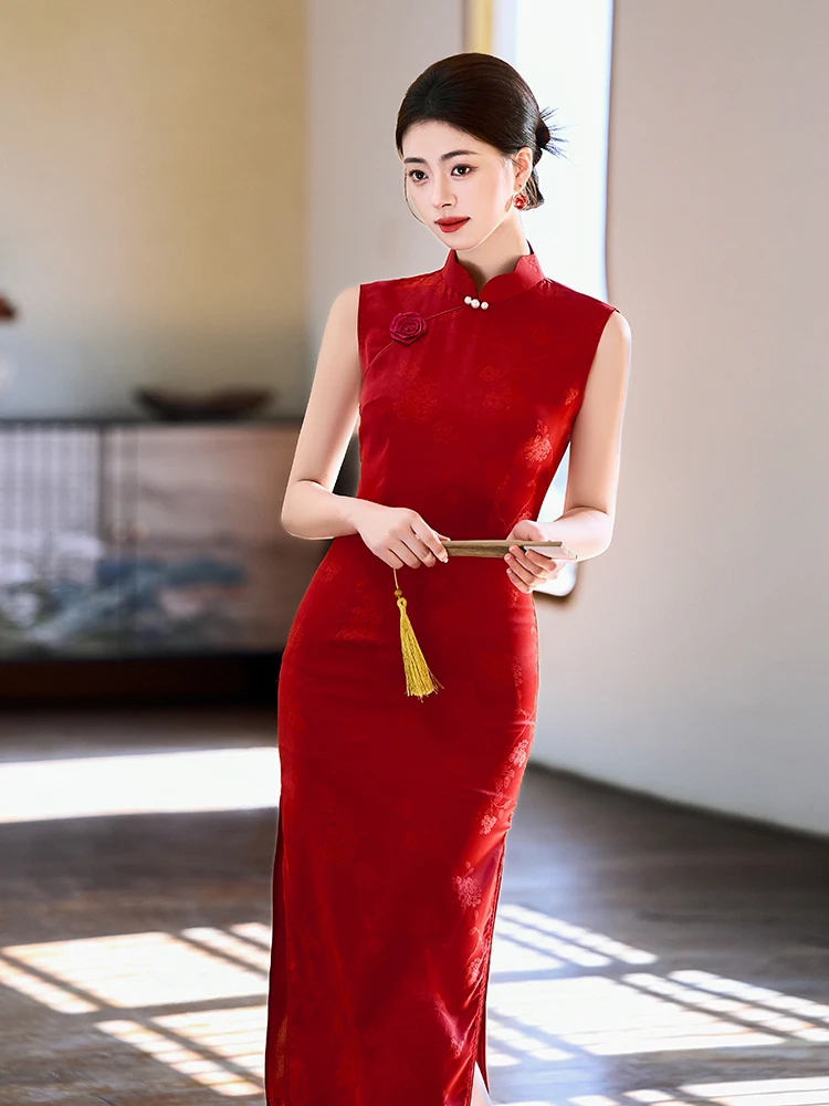 

Красное свадебное платье без рукавов в новом китайском стиле для празднования возвращения домой, традиционное длинное платье-ципао для подачи вина