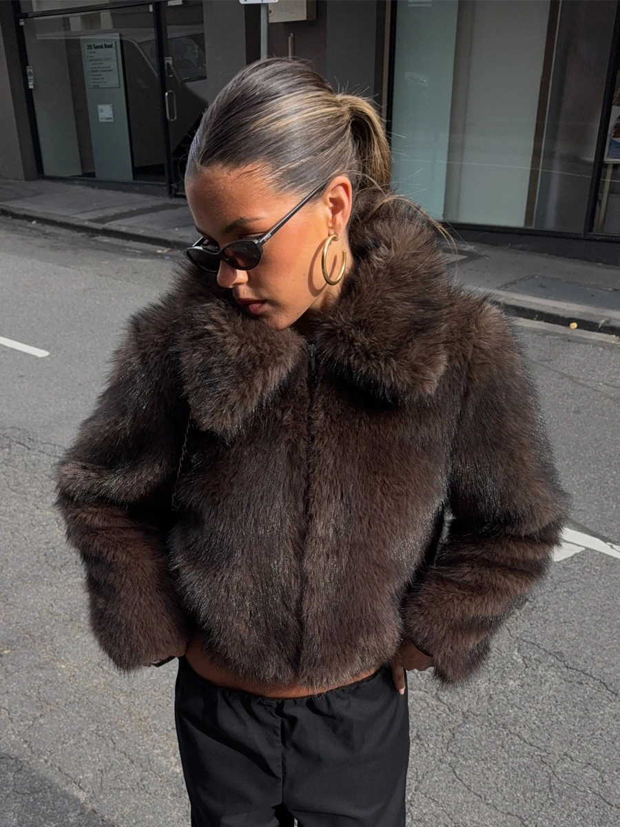Women's Faux Fur Coat Cropped Zip Up Fur Collar Dark Brown Plush Warm Winter Jacket Elegant Luxe Chic Streetwear Trendy