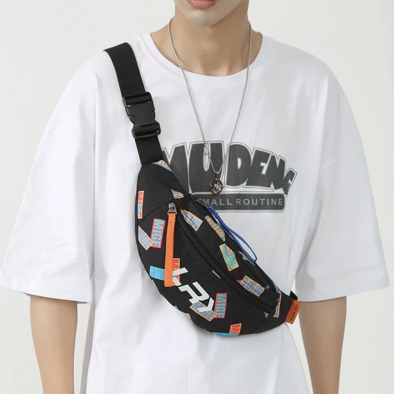 Sports Purse Waterproof New Men Jiaozi Bag Casual In One-shoulder Messenger Bag Simple Boy Mobile Phone Chest Bag.