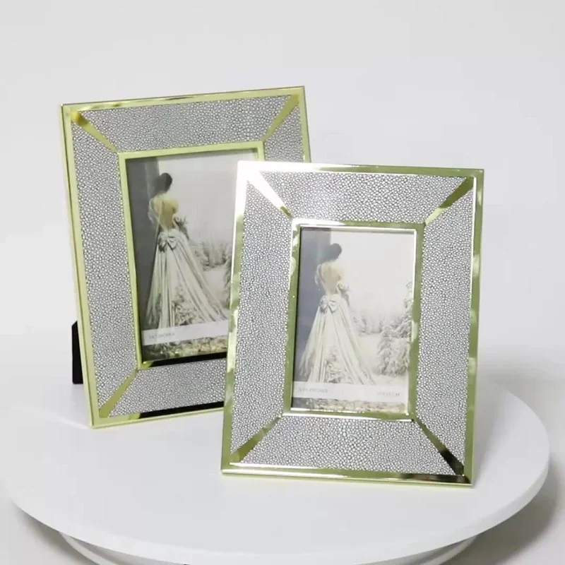 Black Dot Leather Metal Frame 6-Inch Picture Frame – Stylish Decorative Table Display for Home Decor