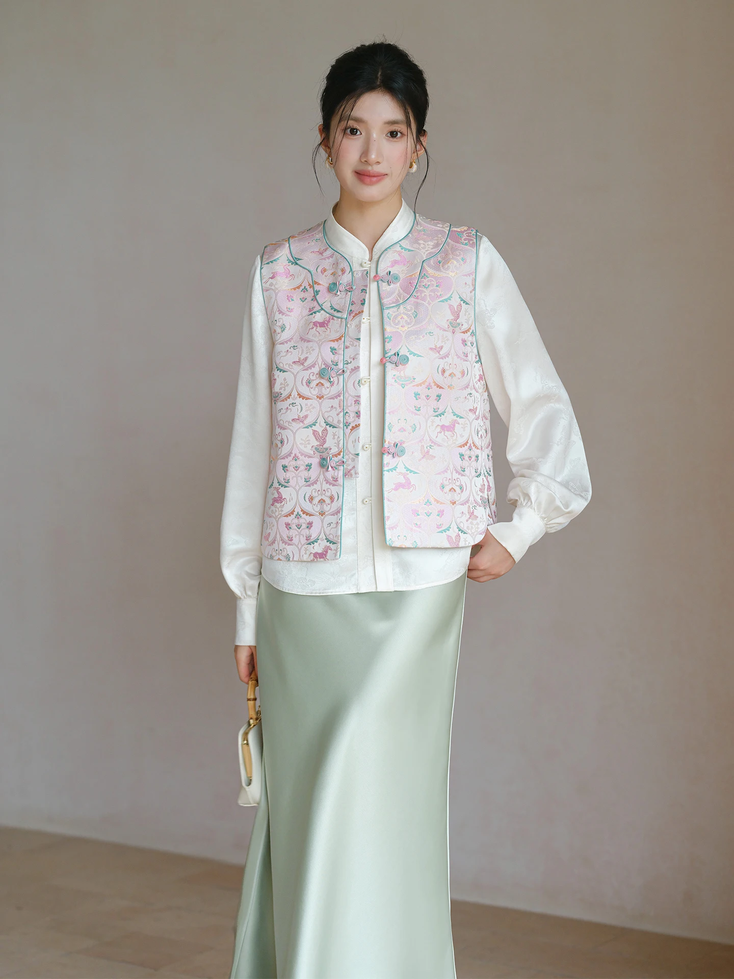 

ChuCheni, китайский жилет с цветочной вышивкой, женский модный осенний сезонный топ свободного покроя