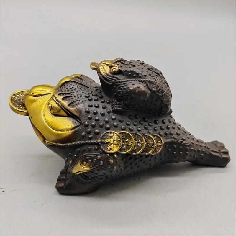 brass mother-and-child golden , gilded copper toad gift ornament
