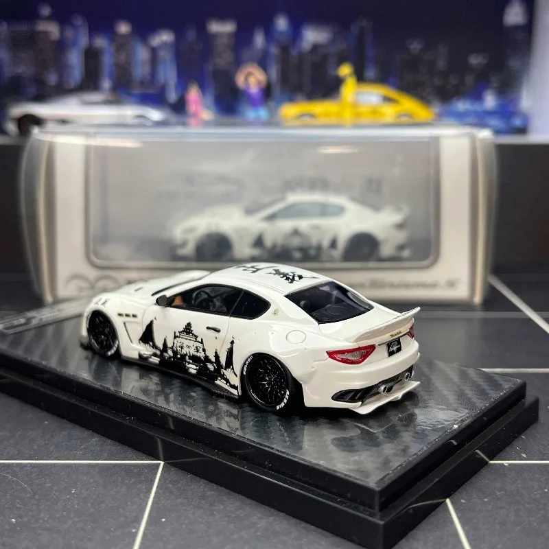 YM MODEL 1:64 GT White Navy Livery Resin Collectible Car Model, Highly Detailed Static Hobby Display Vehicle Model