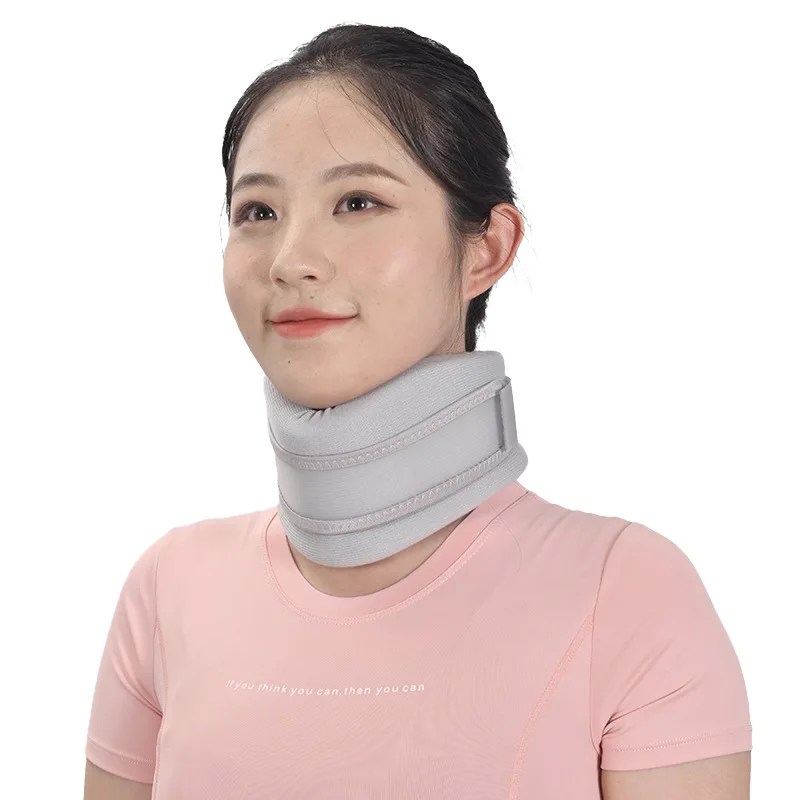 前方の首の姿勢矯正器-通気性のある頸椎カラーで、毎日のオフィスでの勉強や家庭での首のケアに最適