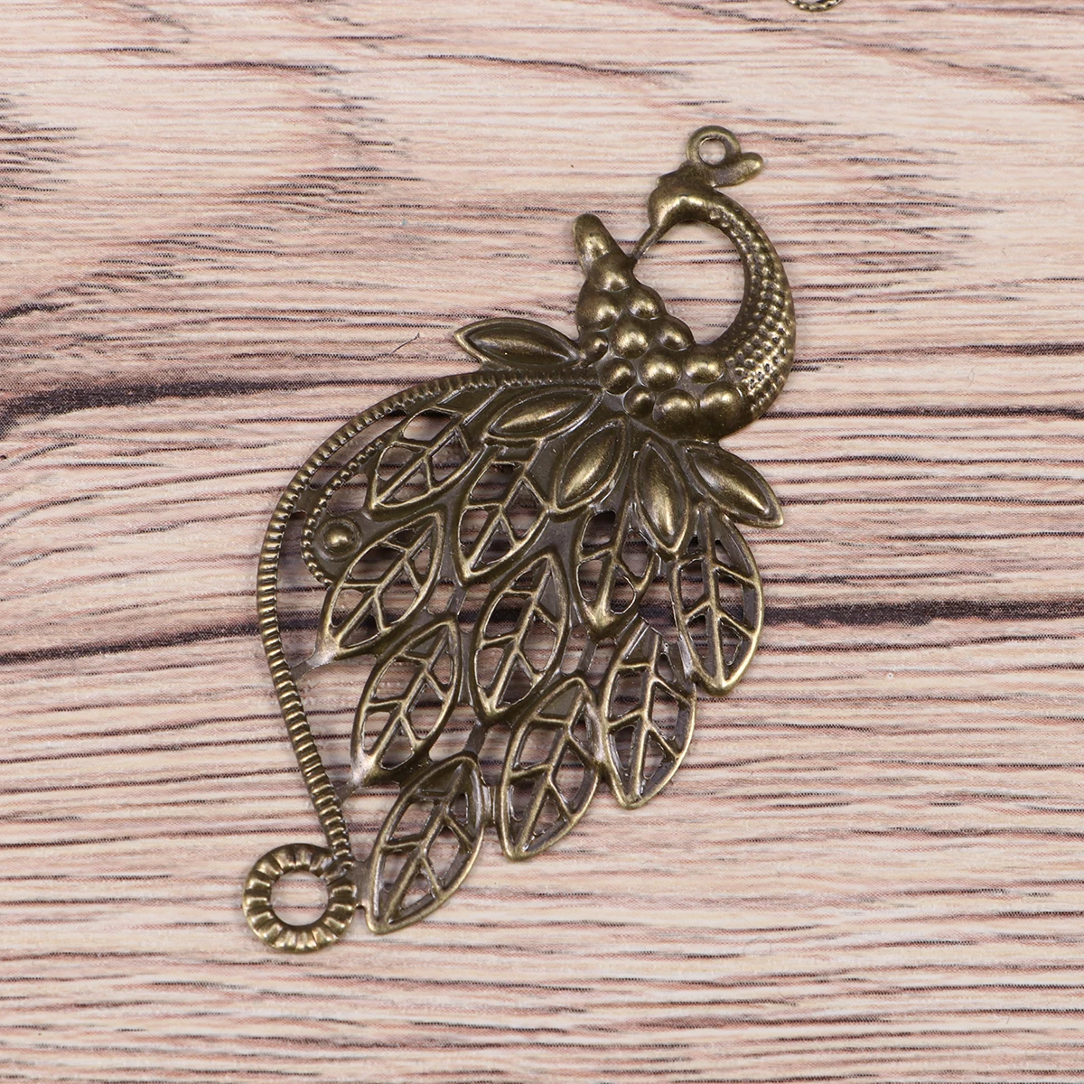 

DIY Fittings Accessories Metal Flower Butterfly Iron Pendants Tibetan Jewelry Making Crafts Decorations