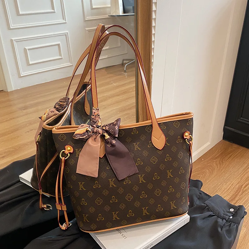 

Elegant Shoulder Bag 2025 New for Women, Luxury Retro Print Crossbody Purse, Fashionable Casual Tote for All Occasions