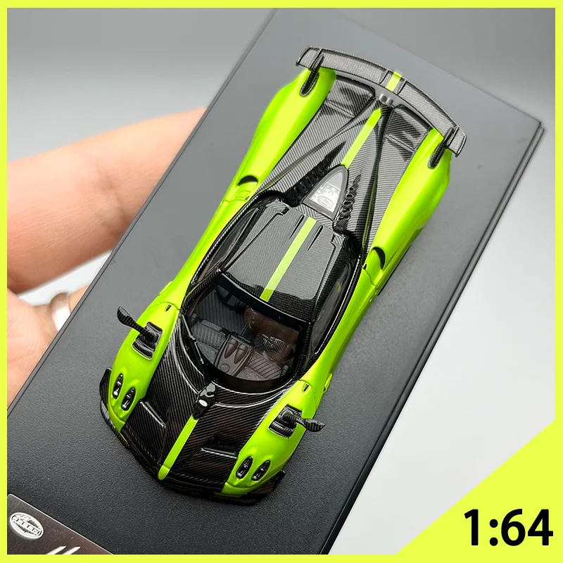 

Литой под давлением ЖК-дисплей масштаб 1:64 Huayra BC, модель автомобиля из сплава, статическое украшение для дисплея, коллекционные подарочные игрушки, украшения