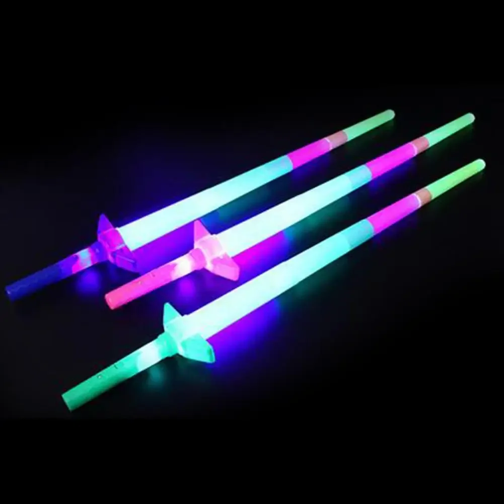 2 pezzi 4 sezioni estensibile LED bagliore spada giocattolo per bambini bastone incandescente puntelli per feste di concerto bastoncini luminosi colorati per il regalo dei bambini del partito