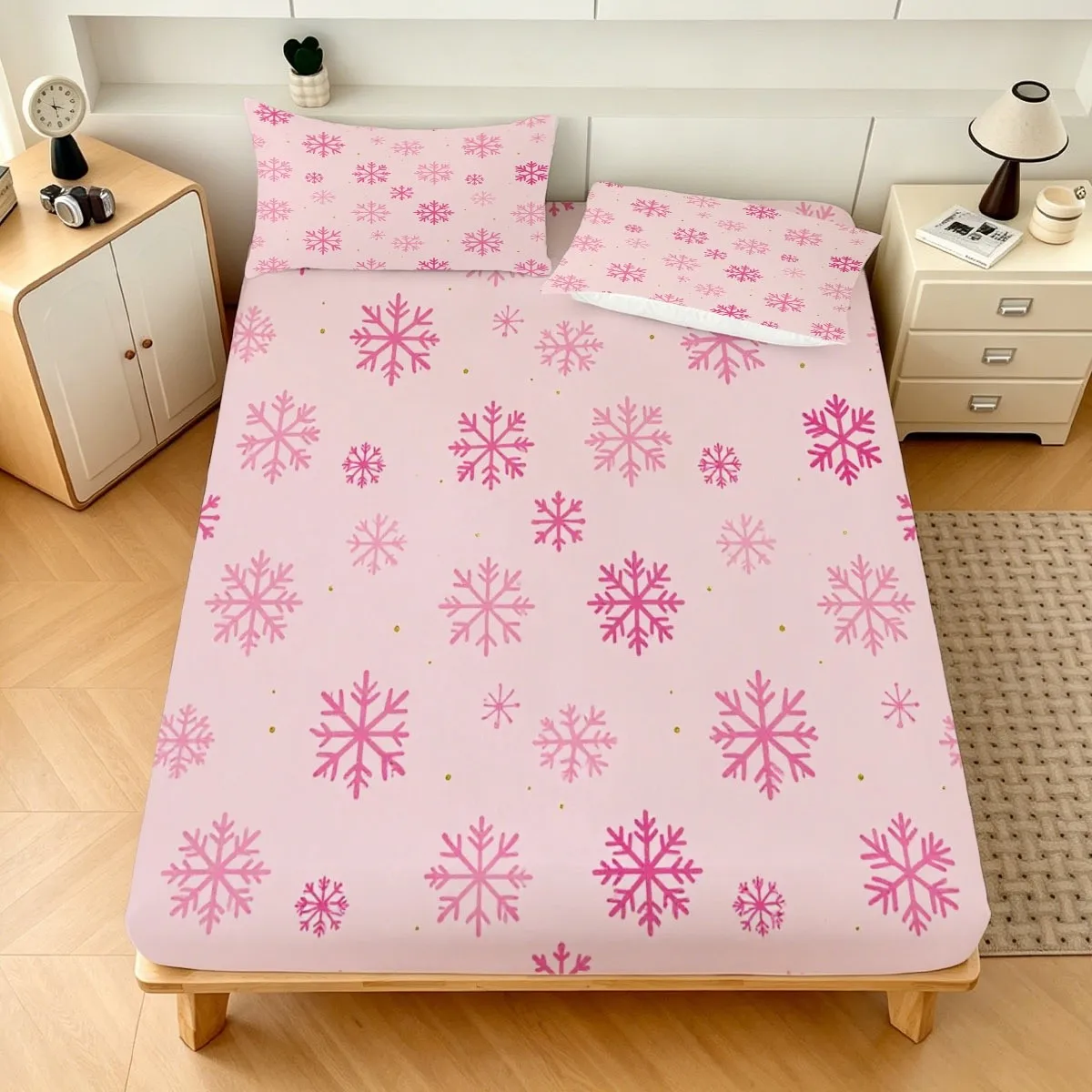 Light Pink Winter Snowflake 2D Digital Print Three-Piece Bedding Set (Includes 1 Fitted Sheet + 2 Pillowcases) 3-Piece Set, Large Deep Pocket 2D Printed Fitted Sheet and 2 Pillowcases, Mattress Protector, Fitted Sheet Style with Elastic Band, Protective Cover, Mattress Protector, Machine Washable Design, Holiday Decoration, Various Sizes, Breathable Protective Cover Plus Pillowcase