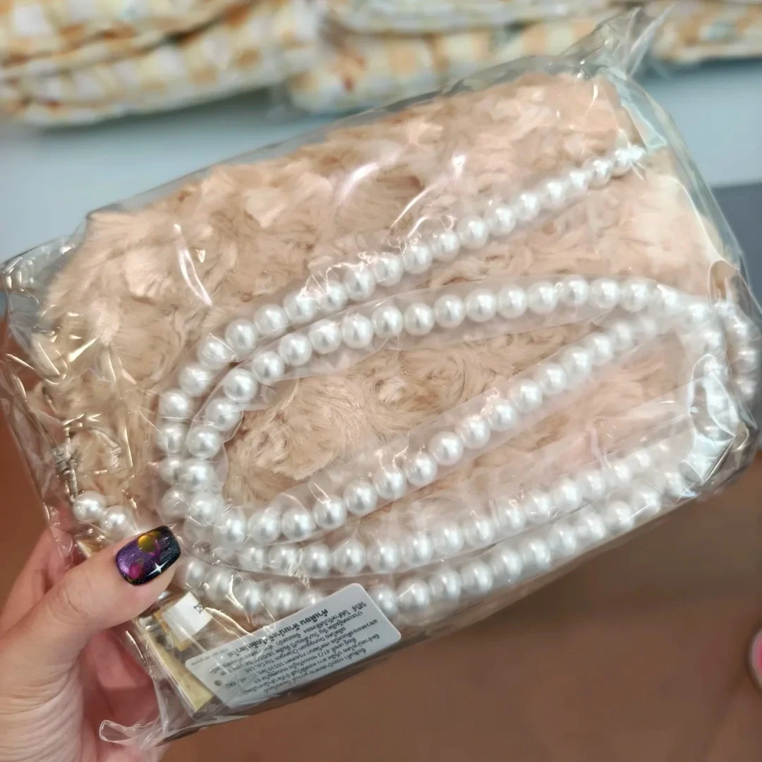 sac-a-bandouliere-en-peluche-genshin-butterbear-sac-a-chaine-de-perles-sac-a-main-mignon-et-moelleux-pour-femmes-ideal-pour-un-usage-quotidien